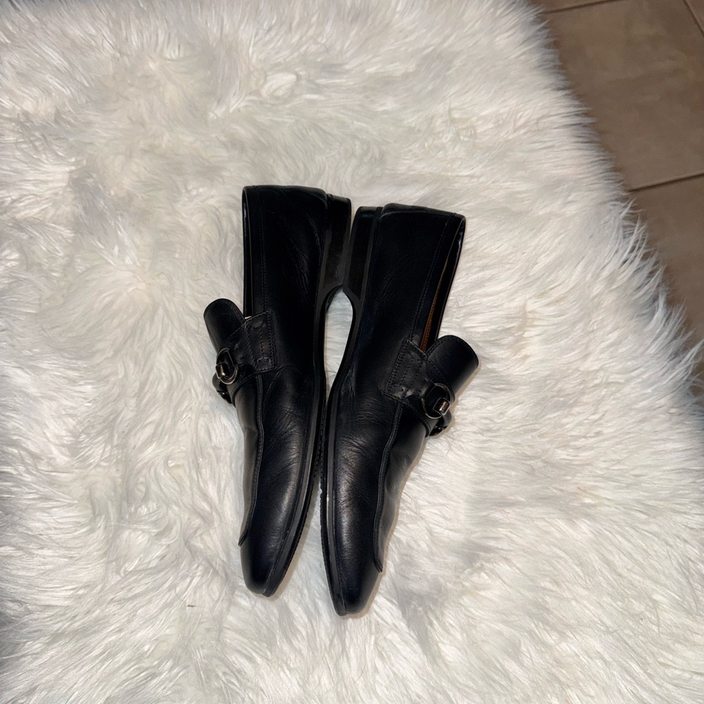 Magnanni Black Leather Slip-On Loafers - Picture 4 of 11